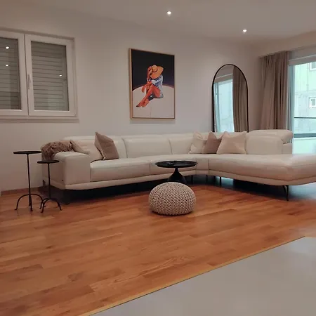 Aaa Seaview - Apartment Makarska